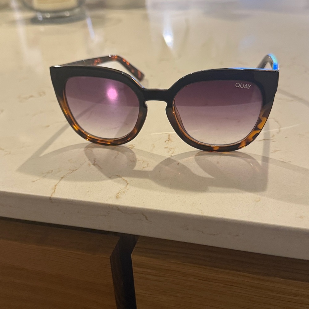 Quay Australia Black and Brown Sunglasses - Picture 2 of 3